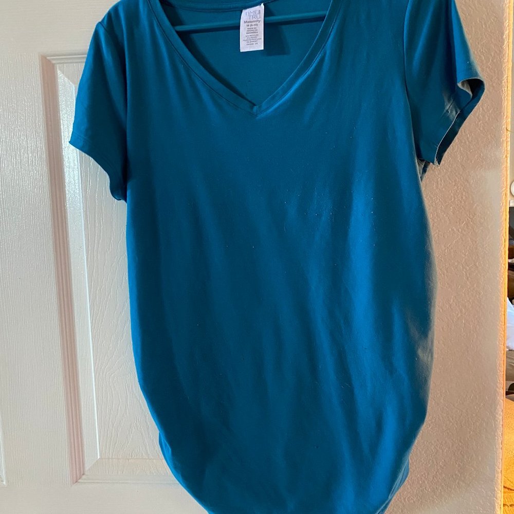 Time & Tru Maternity polyester top; size M